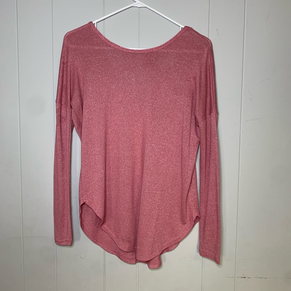 Long sleeve sweatershirt from Rue21 w/ cross back